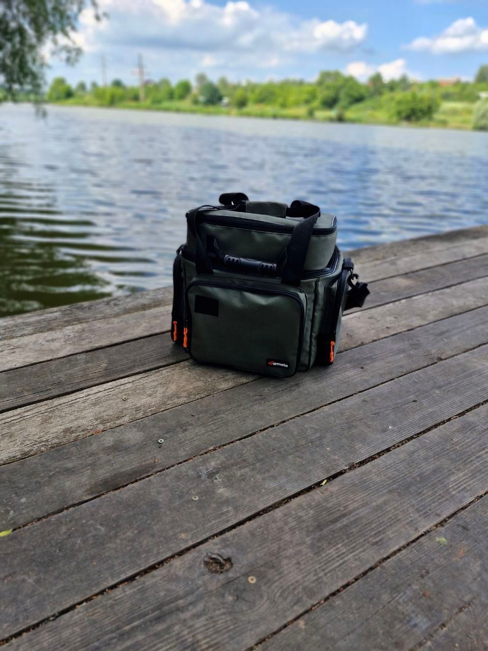 Сумка рибальська Garmata Compact 55л (зі знімною сумкою для котушок) &mdash; універсальна сумка для риболовлі на 7 кишень