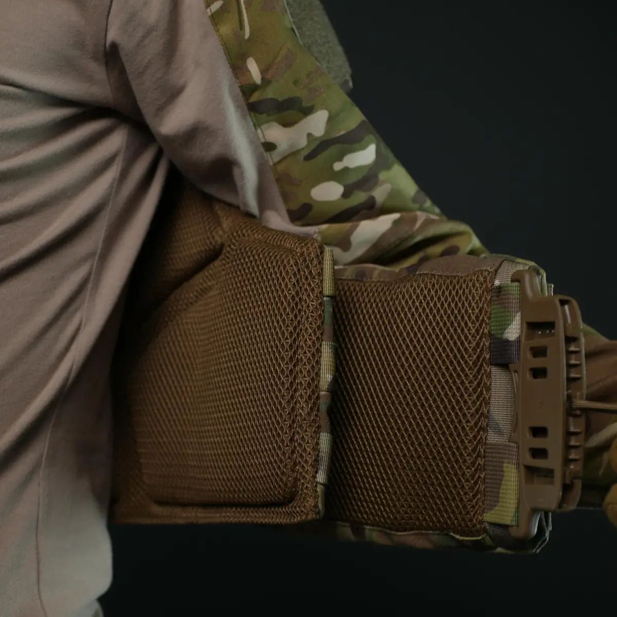 Плитоноска Kiborg зі збільшеною площею захисту, чохол бронежилета Cordura 1000D з Molle та швидкоскидом, під плити і балістичні пакети