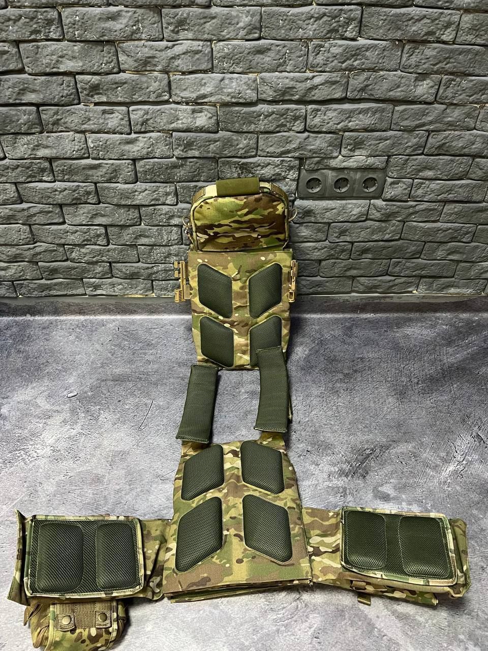 Плитоноска M7 размер S-XXXXL &mdash; камербанды, напашник, 7 подсумков, Мультикам (обхват до 135 см)